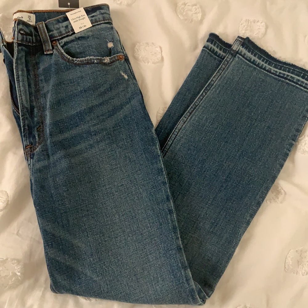 Abercrombie ultra high rise ankle straight jeans